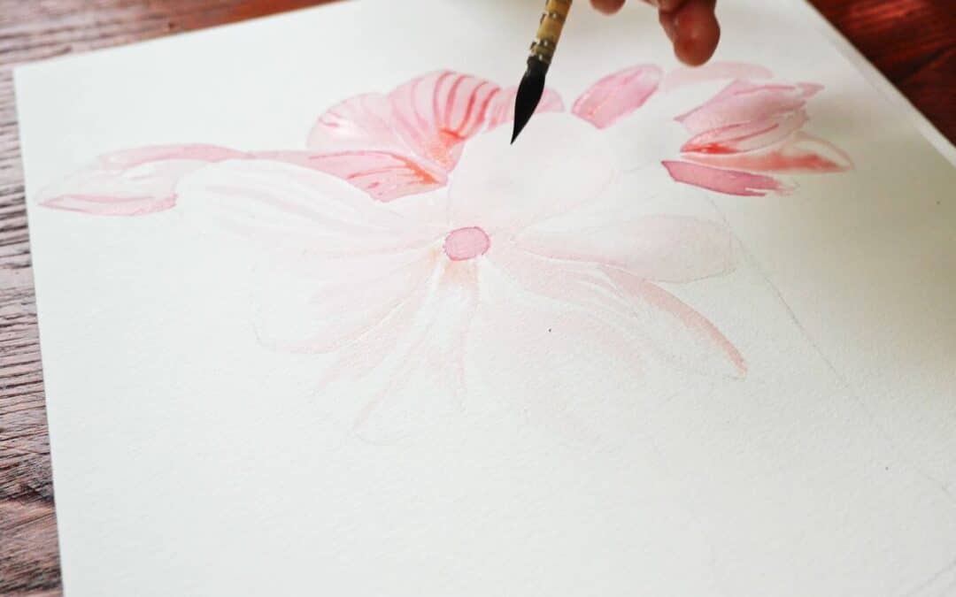 Comment dessiner une fleur de magnolia au jus de betterave ?